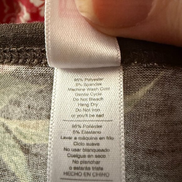 LuLaRoe Irma, size XL. Brown with Orange flowers, & feathers on Dreamcatchers - Picture 3 of 3